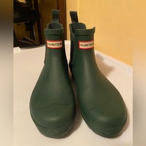 Hunter rain boots size 10 women’s.